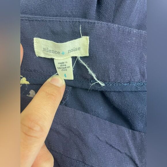 silence + noise extreme kick flare navy polka dot pant sz 4 - Picture 7 of 8